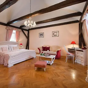 4* Ξενοδοχείο Boutique Constans